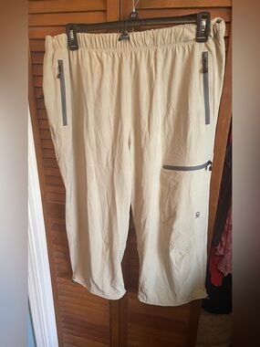 dk active Beige Cropped Active Capris with Gray Zippers